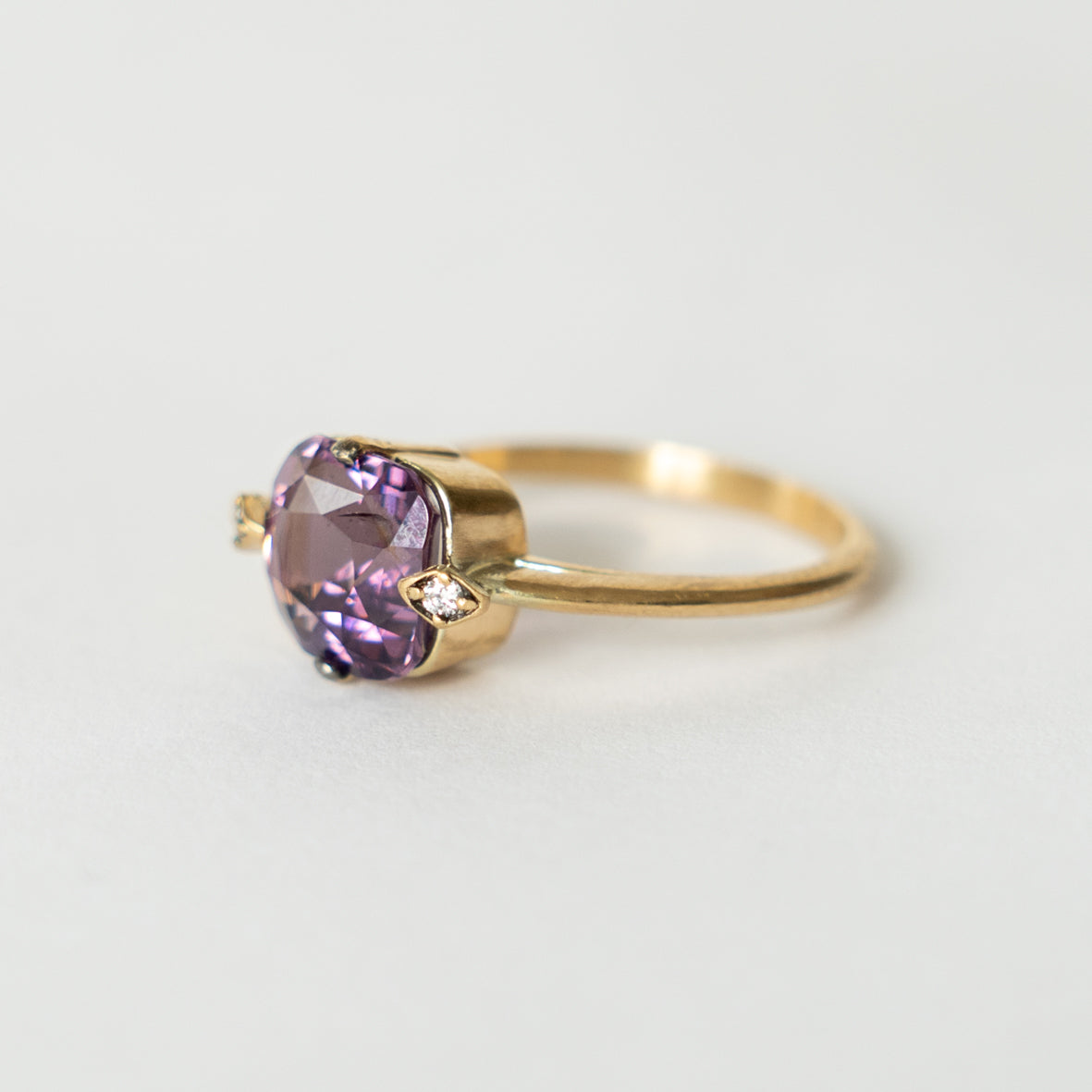 Anillo Purple Spinel