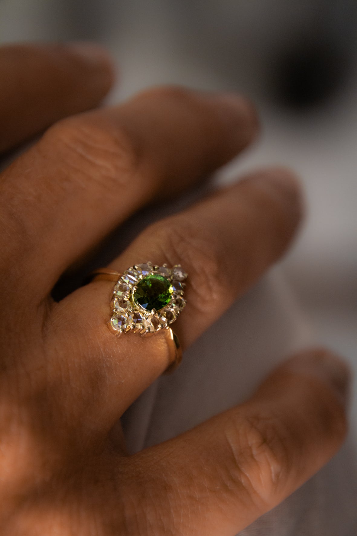 Anillo Green Sapphire & Diamonds