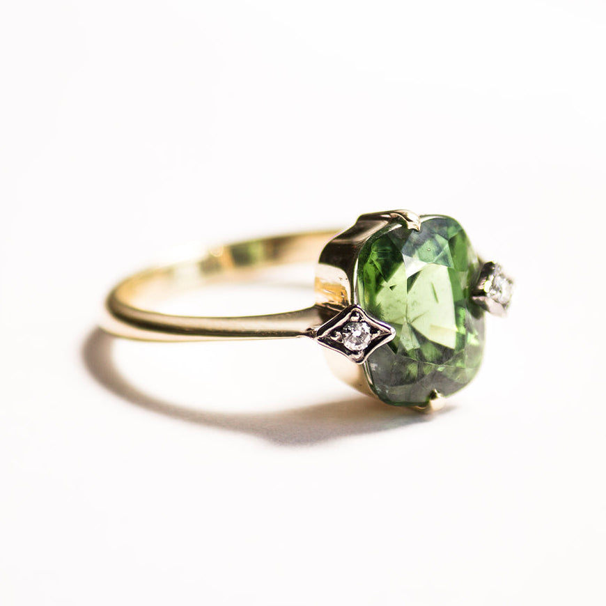 Anillo Green Zircon