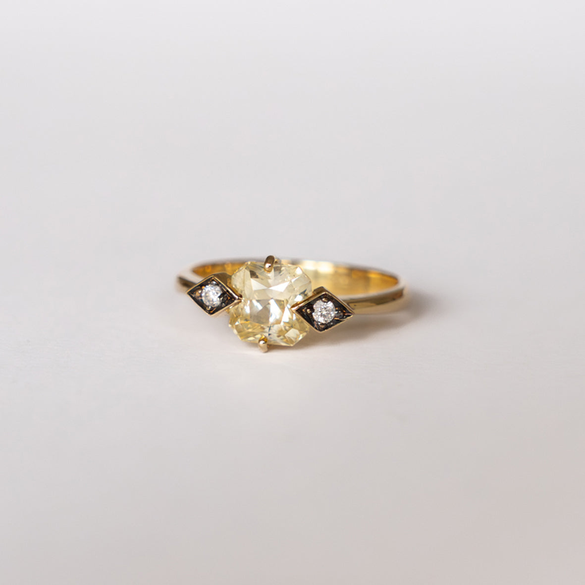 Anillo Square Yellow Sapphire
