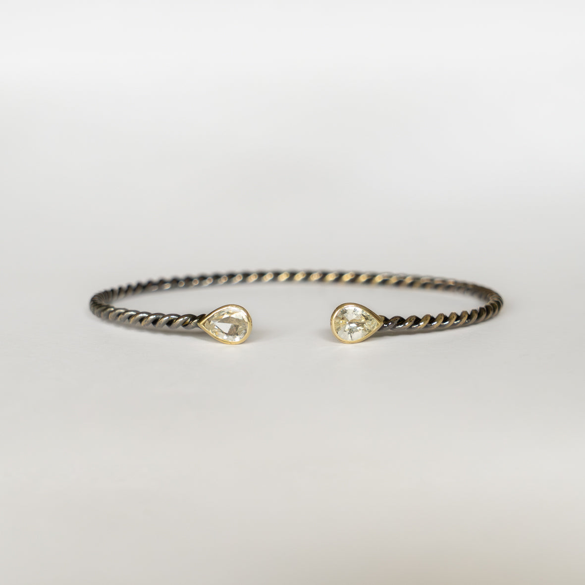 Pulsera Twist Zafiro Blanco