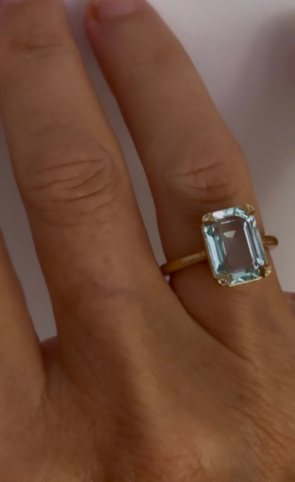 Anillo Emerald Cut Aquamarine
