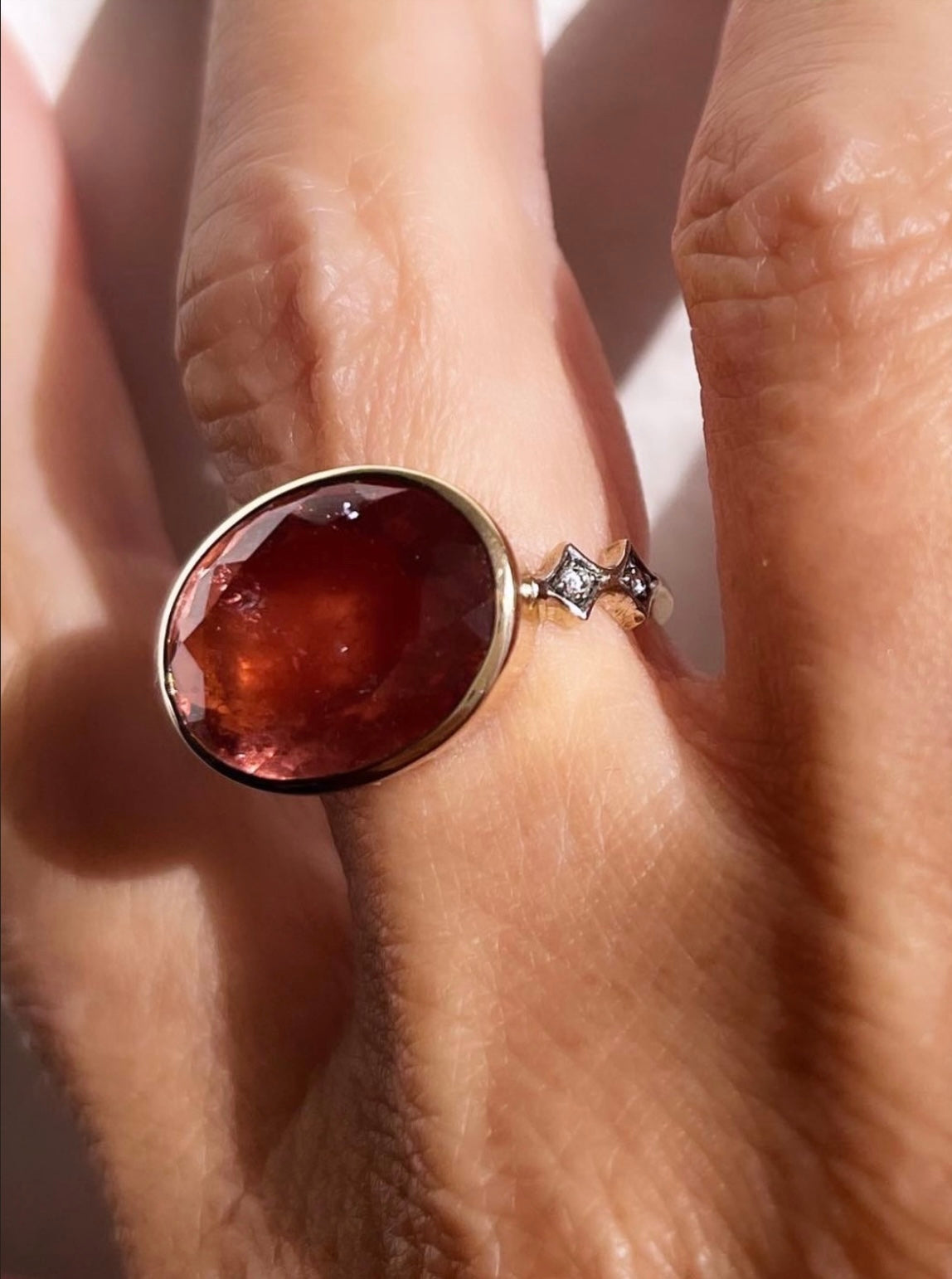 Anillo Oval Pink Tourmaline