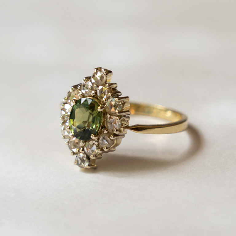 Anillo Green Sapphire & Diamonds