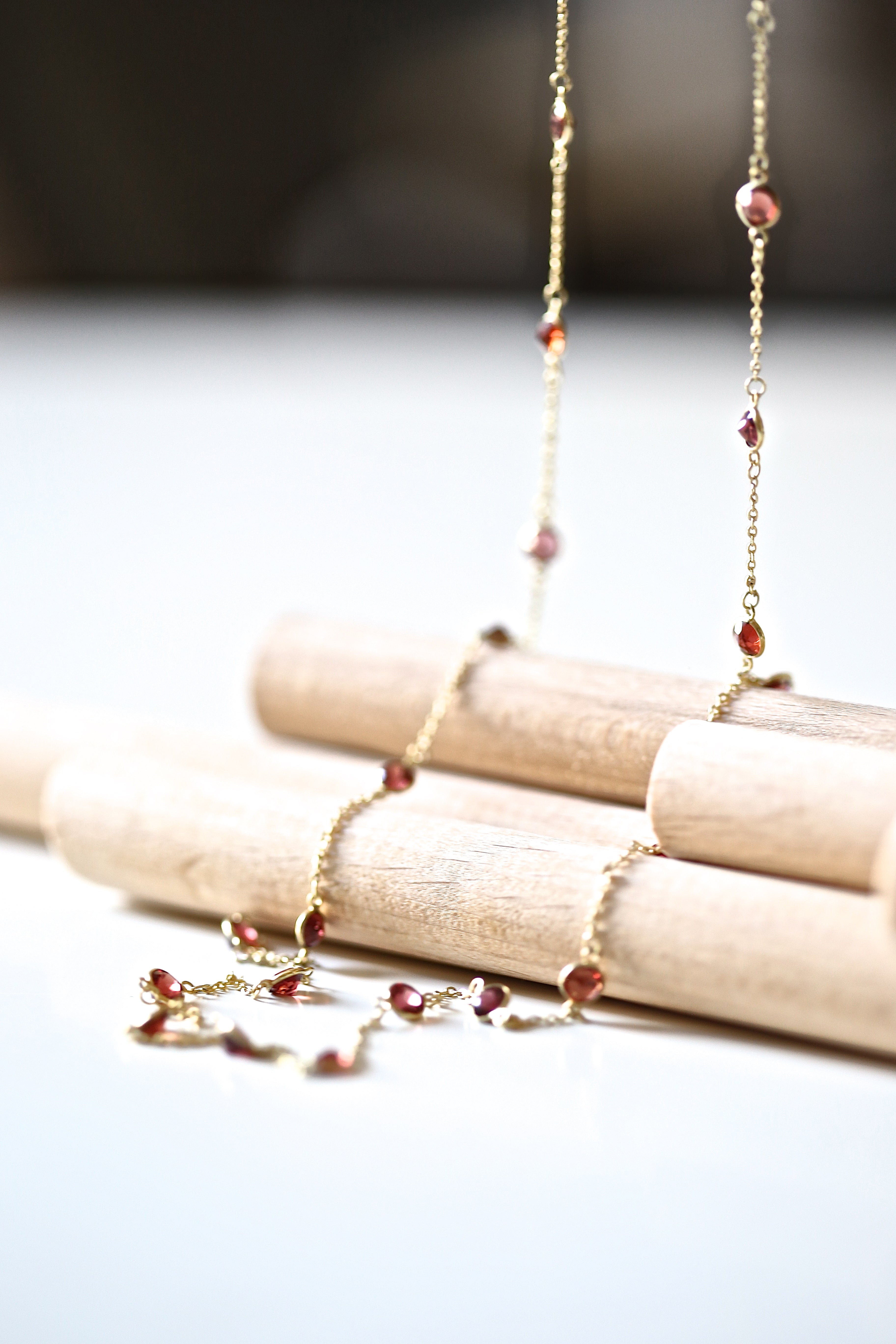 Collar Garnet Long Chain